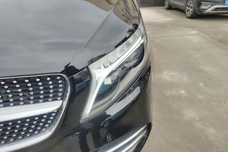 Used Mercedes-Benz V-Class 2021 V 260 L Long-wheelbase Luxury Edition