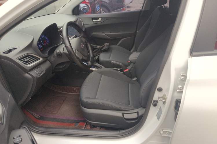 Used Hyundai Verna (new generation) 2016 1.4L Automatic Cool Edition GLS
