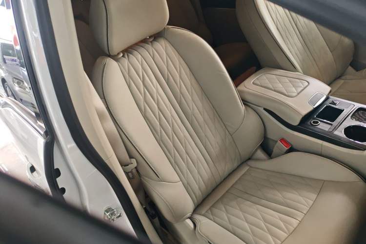 Used Buick GL8 2022 Land Executive Class 652T Prestige Model