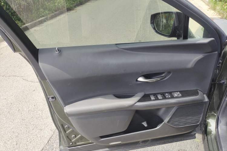 Used Lexus UX New Energy 2020 300e Pure·Joy Edition
