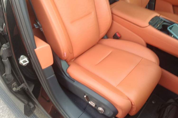 Used Lynk & Co 900 2025 1.5T Ultra