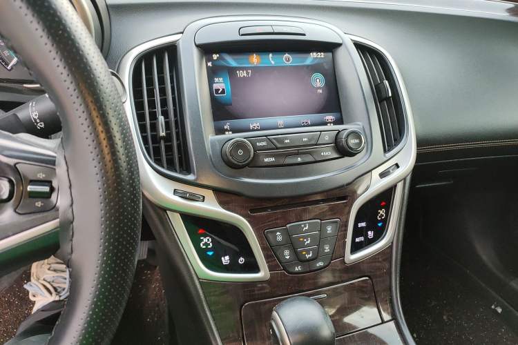 Used Buick LaCrosse 2013 2.4L SIDI Elite Comfort Version
