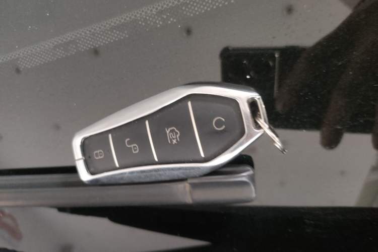 Used BYD Tang New Energy 2022 EV 635 km All-Wheel-Drive Flagship Model