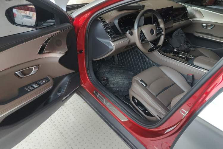 Used BYD Han 2020 EV Long-Range Luxury Model
