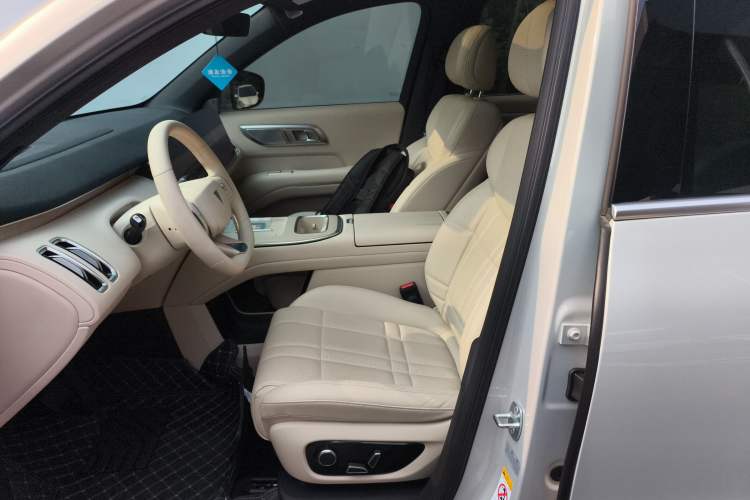 Used  S09 2025 Rear-Drive Ultra+
