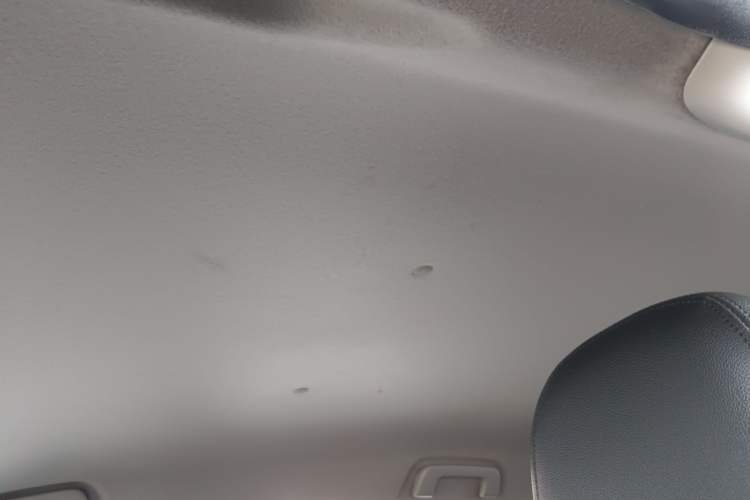 Used Toyota YARiS L 2019 1.5E CVT Dynamic Edition China VI compliant
