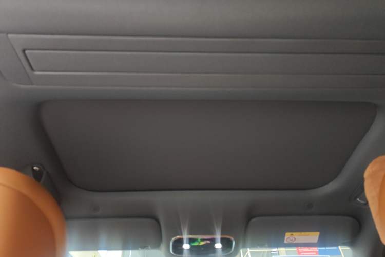 Used Hima AITO M8 2025 Extended-Range Ultra Version 53.4 kWh 6-Seater Edition