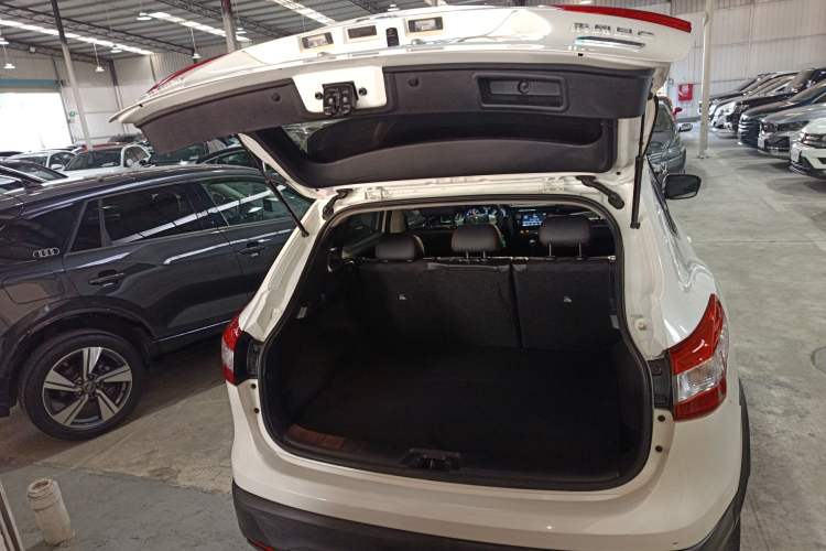 Used Nissan Qashqai 2017 2.0L CVT Smart Enjoyment Version China VI Standard
