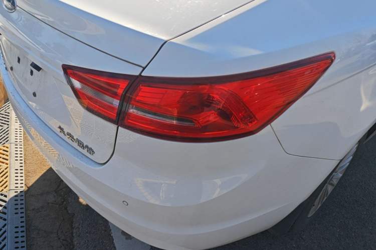 Used Ford Escort 2017 Revised Version 1.5L Manual Comfort Edition