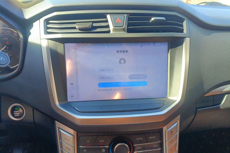 Used SAIC MAXUS T70 2021 2.0T Diesel Automatic 4x4 Elite Version with Long Bed and High Ground Clearance
