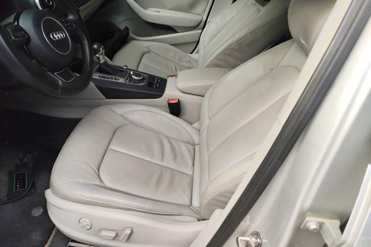 Used Audi A3 2014 Limousine 35 TFSI Automatic Comfort Model
