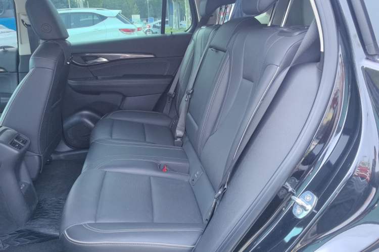 Used Buick Envision 2022 Encore Plus 652T Five-Seat Luxury Model
