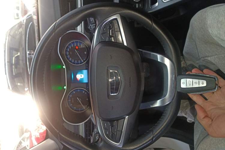 Used Geely Auto Emgrand 2019 Leading Edition 1.5L CVT Luxury Model China VI Standard
