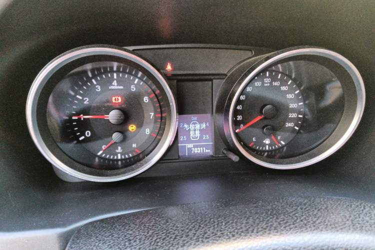 Used Haval H6 2017 Red-Label Sport Edition 1.5T Manual Two-Wheel Drive Elite Model
