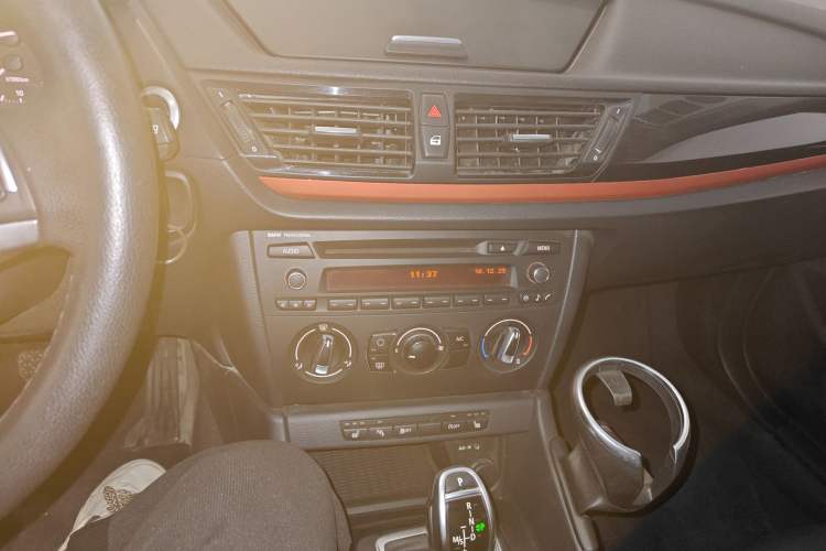 Used BMW X1 2015 sDrive18i Fashion Upgrade Edition
