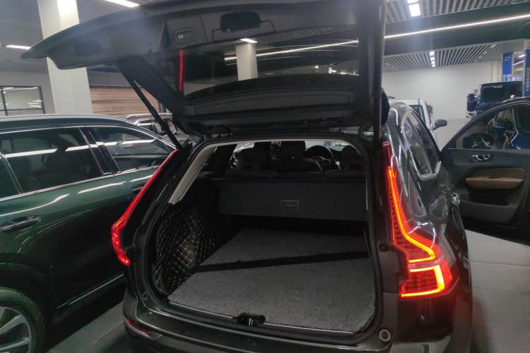 Used Volvo XC60 2020 T5 4x4 Zhiyi Luxury Edition
