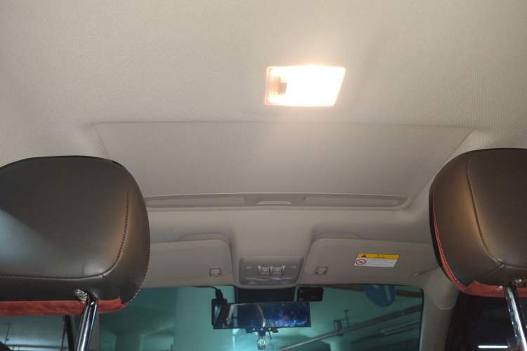 Used Buick Encore 2017 18T Automatic Two-Wheel Drive Urban Elite Model
