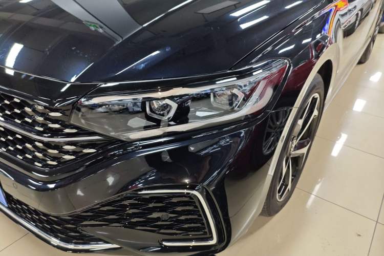 Used Volkswagen Passat 2025 Outstanding Model 380TSI Starry Dragon Glorious Edition