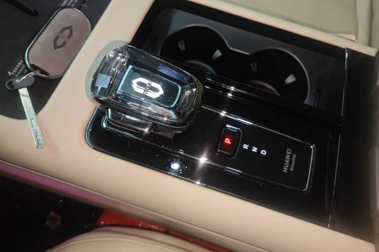 Used Hima AITO M7 2024 1.5T Intelligent Driving 4WD Max Edition 5 Seats
