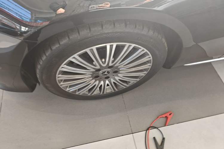 Used Mercedes-Benz E-Class 2020 Facelift E 300 L Stylish Edition
