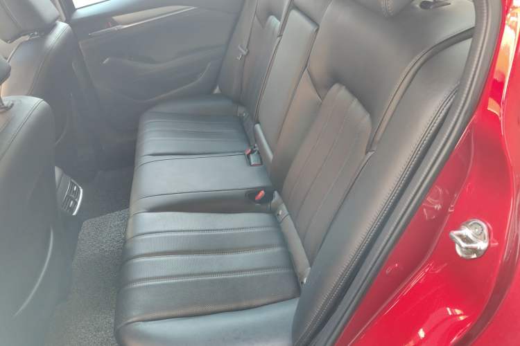 Used Mazda Atenza 2020 2.0L Blue Sky Luxury Edition