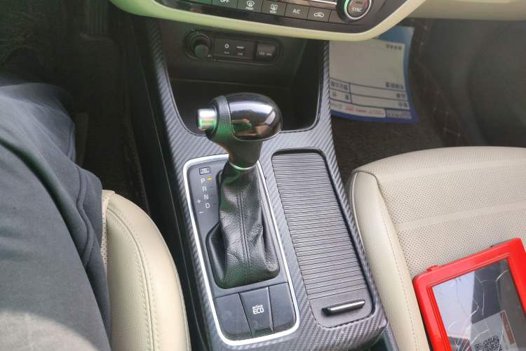 Used Kia K4 2014 1.8L Automatic GLS
