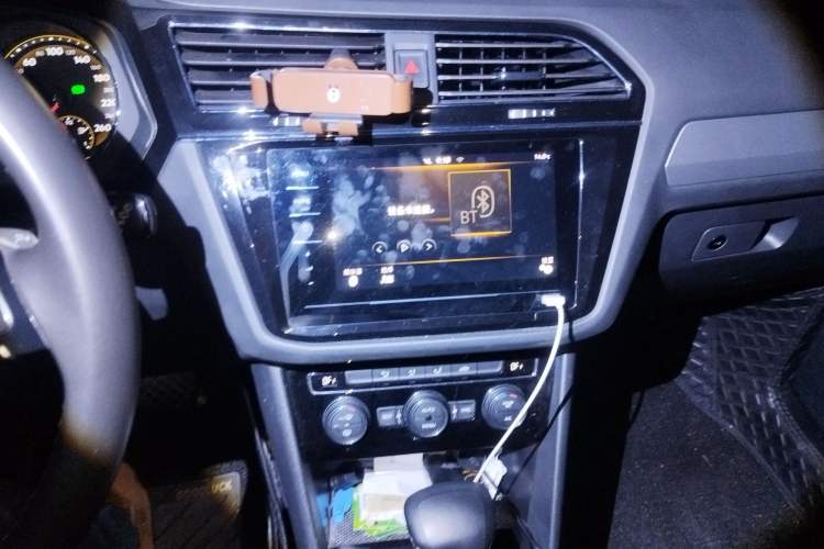 Used Volkswagen Tiguan L 2021 330TSI Automatic Two-Wheel Drive Smart Edition
