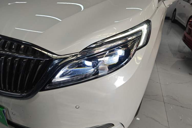 Used Buick GL8 2018 ES 28T Flagship Model China VI Standard
