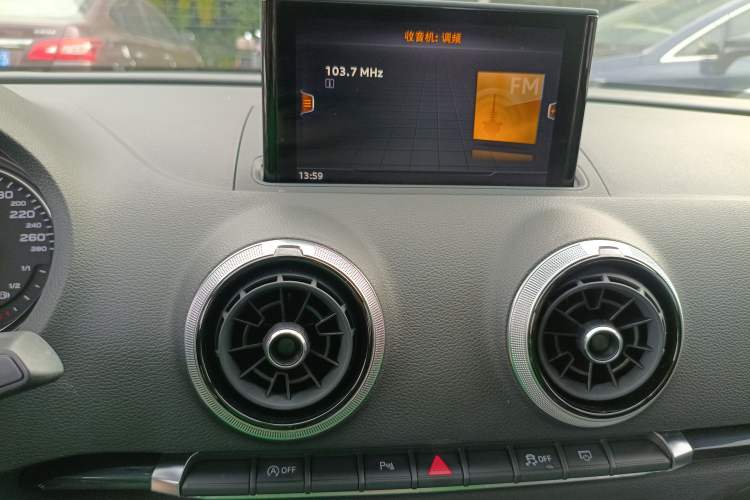 Used Audi A3 2020 Limousine 35 TFSI Fashion Edition China VI Emission Standard