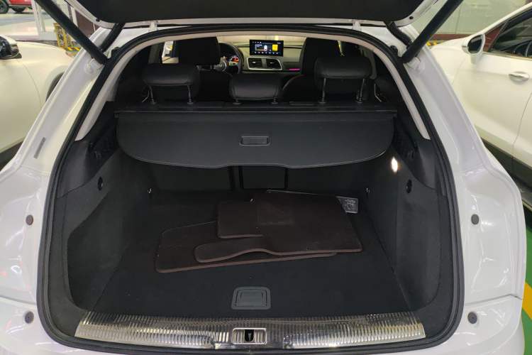 Used Audi Q3 2018 30th Anniversary Edition 30 TFSI Fashion Model
