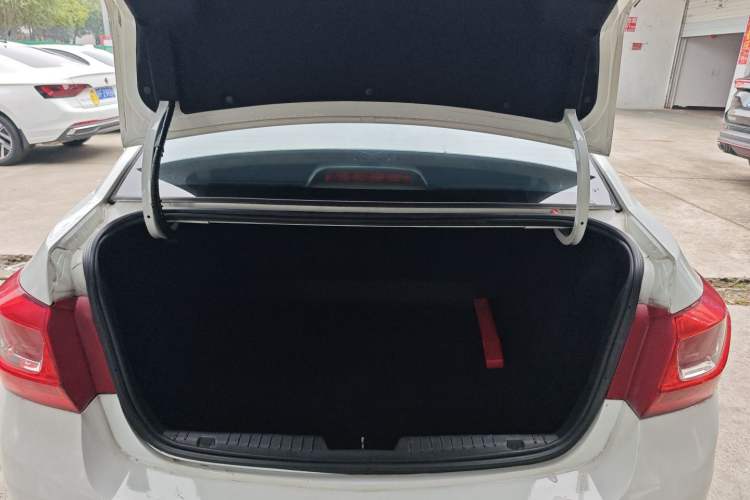 Used Chevrolet Cruze 2015 1.5L Classic SL MT
