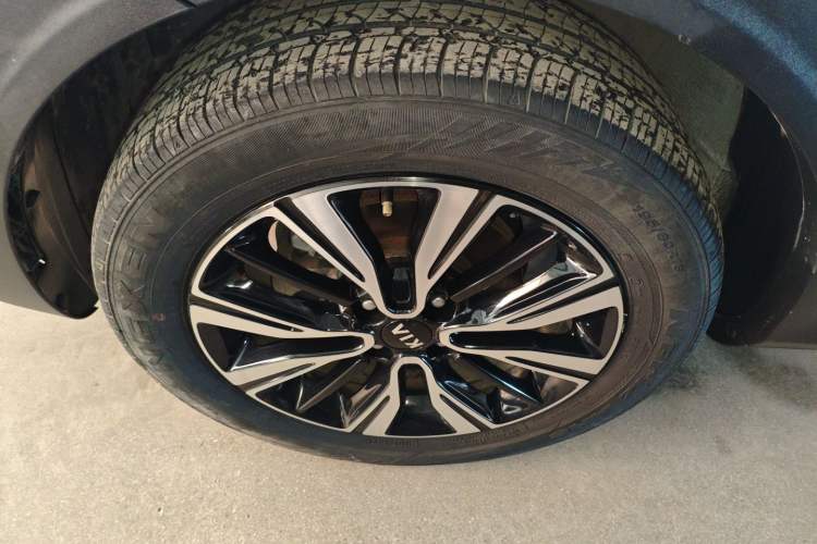 Used Kia kx1 Stonic 2019 1.4L Automatic Fun Edition China VI
