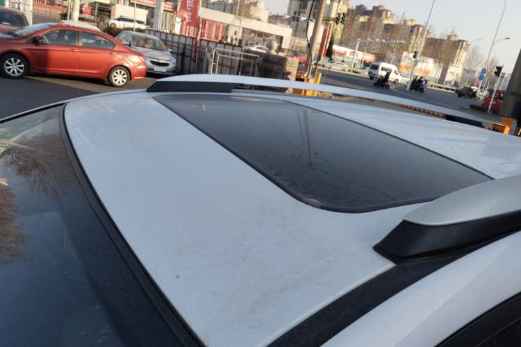 Used Toyota RAV4 2015 2.0L CVT Two-Wheel Drive Fashion Edition
