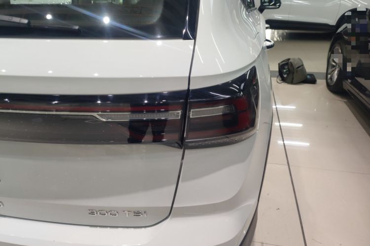 Used Volkswagen Tharu 2023 300TSI Two-Wheel-Drive Full Moon Edition
