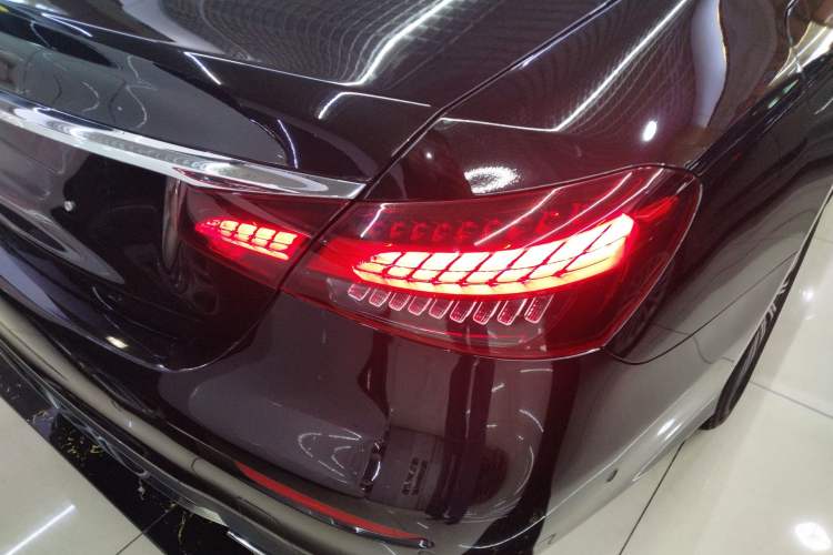 Used Mercedes-Benz E-Class 2023 Restyled E 300 L Sporty and Stylish Edition
