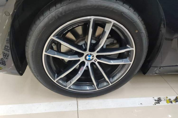 Used BMW 5 Series 2022 Second Facelift 525Li M Sport Package