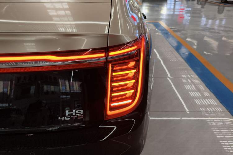 Used Hongqi H9 2022 2.0T Smart Connect Flagship Edition
