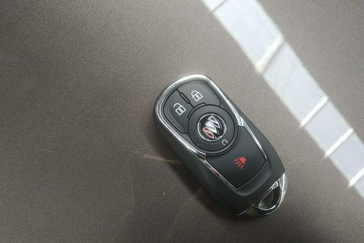 Used Buick GL8 2021 Land Cruiser Executive Class 652T Comfort Model
