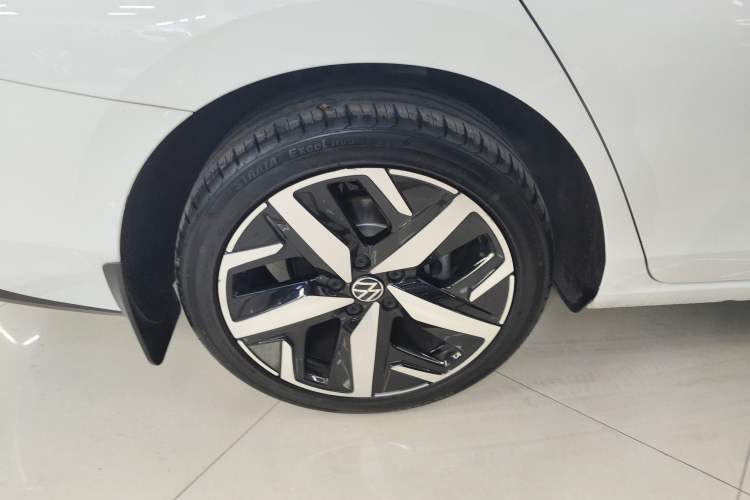 Used Volkswagen Lamando 2024 Lavida L 280TSI DSG Cool & Spicy Edition