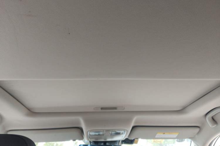 Used Changan CS75 2017 Shangkui Edition 1.5T Manual Fengxiang Model
