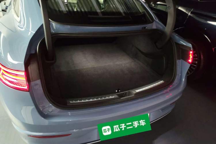 Used Hima Luxeed S7 2025 705 km Pro
