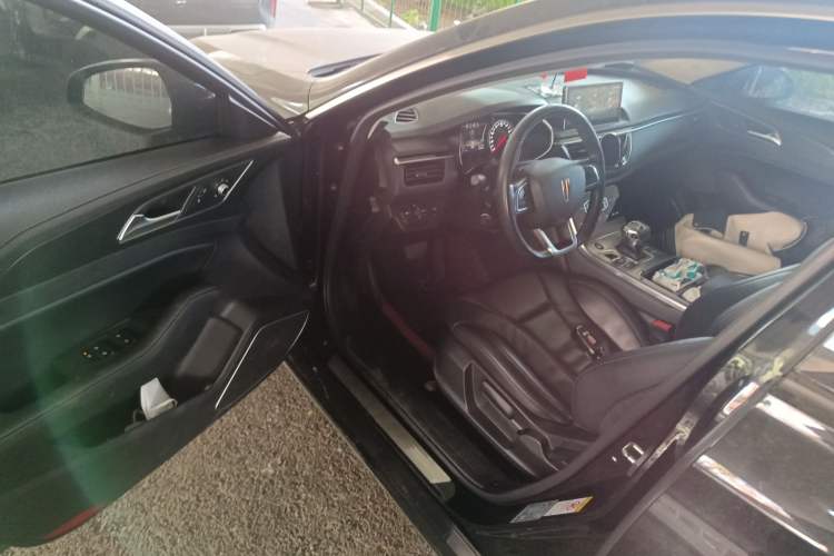 Used Hongqi H5 2022 Classic Model Facelift 1.5T DCT Qiyun Edition
