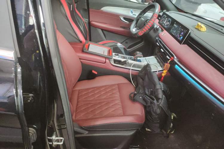 Used JETOUR X70 PLUS 2023 1.5T DCT Brave PLUS 5-Seater
