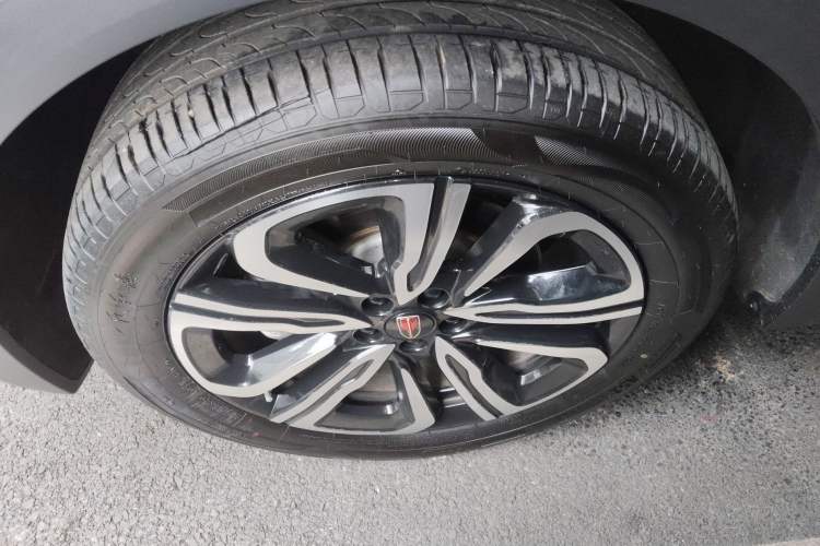 Used Hongqi HS7 2023 2.0T Automatic All-Wheel-Drive Flagship Edition Six Seats