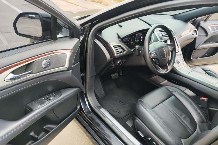 Used Lincoln MKZ 2017 2.0T Luxury Edition