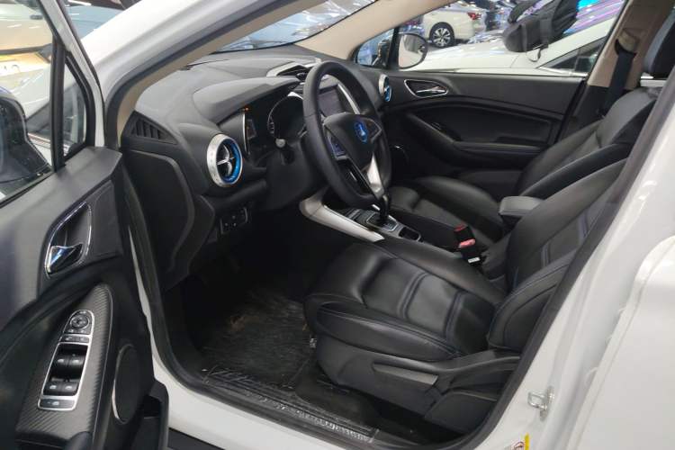 Used BYD Yuan New Energy 2018 EV360 Smart Connected Cool Model
