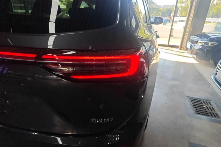 Used Hima AITO M7 2024 1.5T Rear-Drive Plus Version 5 Seats
