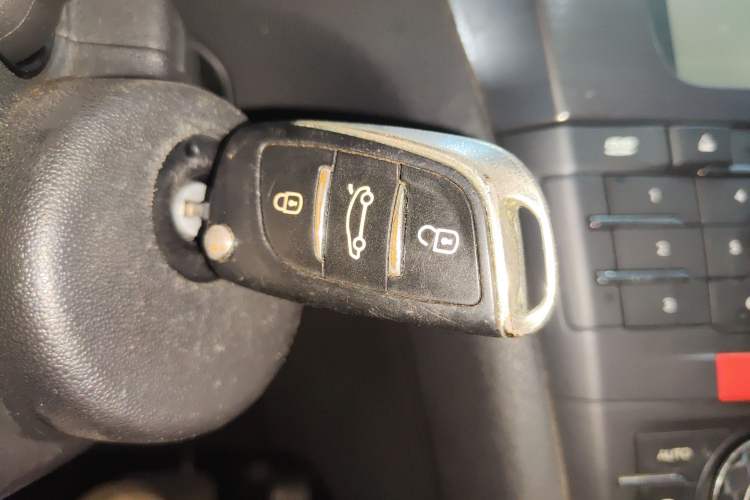 Used DS 5LS 2014 1.6T Elegant Version THP160