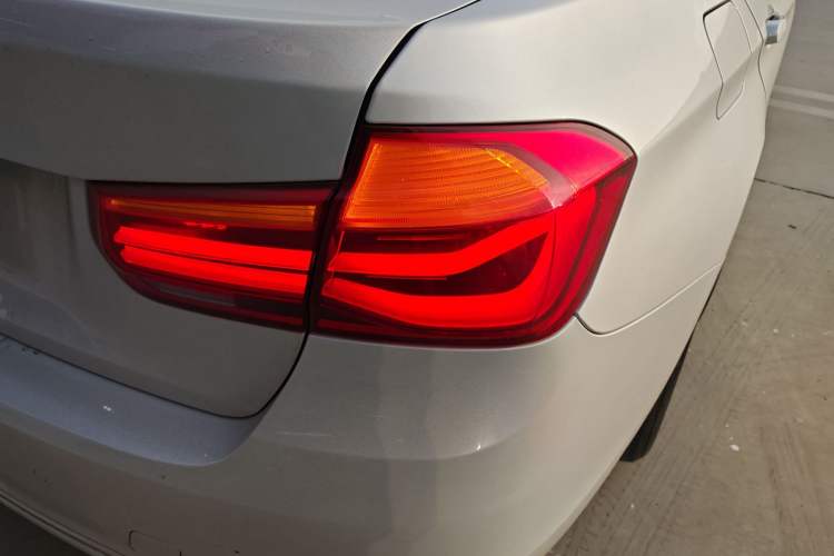 TDK.VehicleDetails.img