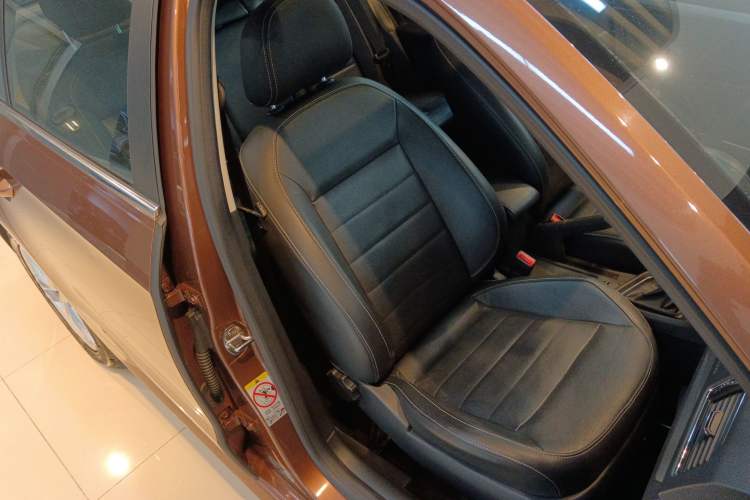 Used Volkswagen Gran Lavida 2017 180TSI DSG Comfort Edition
